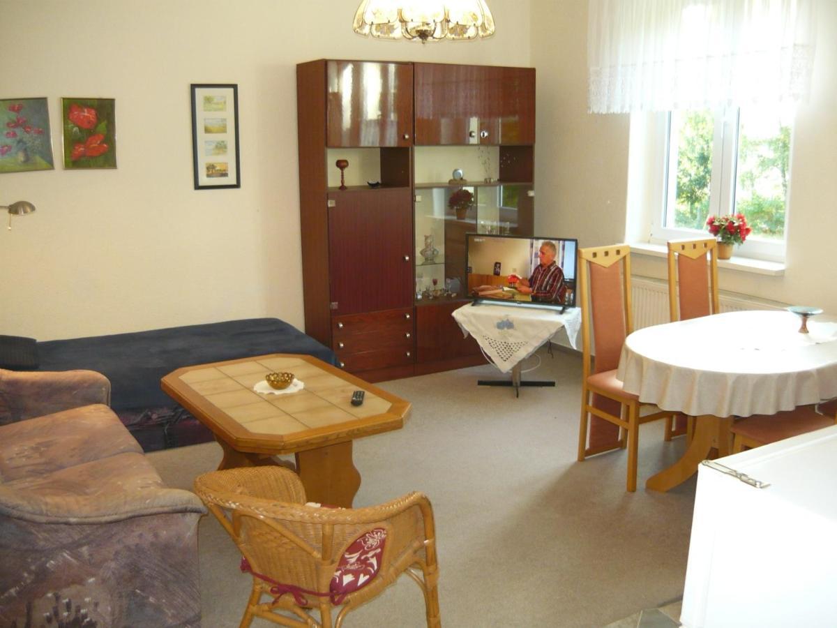 Schoene Wohnung Nossentiner Huette Екстер'єр фото
